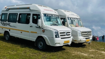 Tempo Traveller in Noida